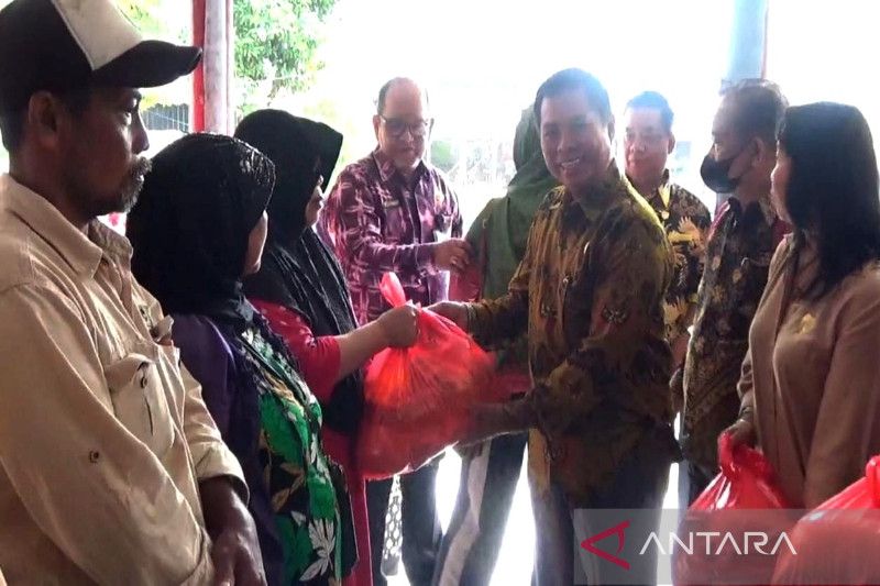 Dprd Kalteng Dukung Pasar Penyeimbang Tekan Inflasi Di Sampit Antara News Kalimantan Tengah 6454