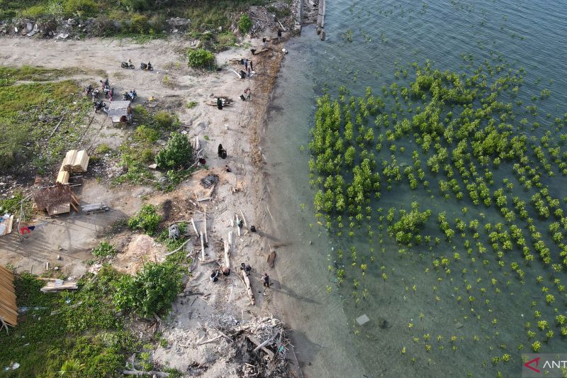 AKSI BERSIH PANTAI