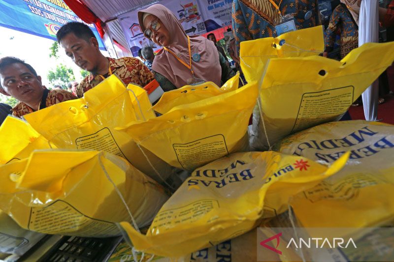 Stabilisasi Harga Dan Pasokan Beras Di Indramayu - ANTARA News Jawa Barat