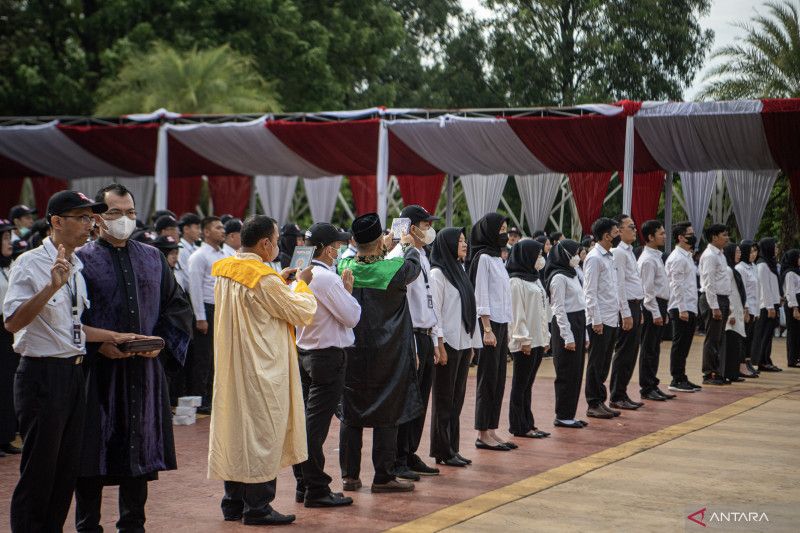 Pelantikan dan Apel Kesiapan Pantarlih Se Kota Palembang