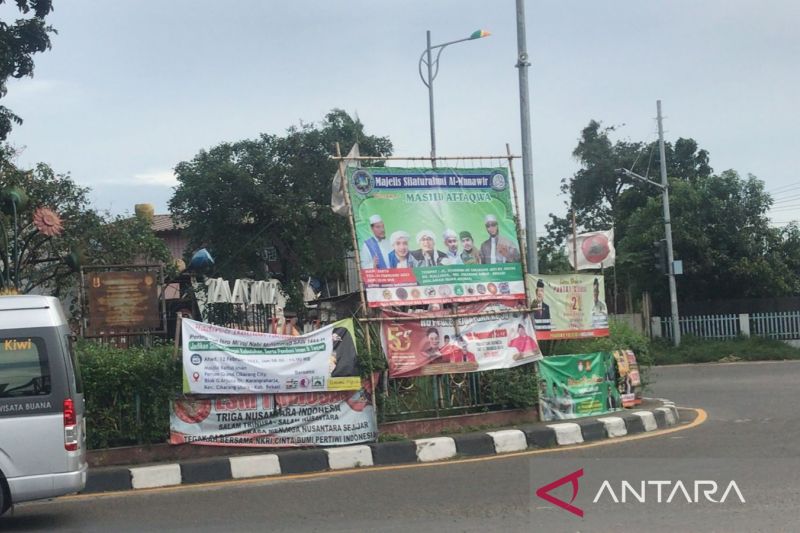 Bawaslu Kabupaten Bekasi gandeng Satpol PP tertibkan iklan politik