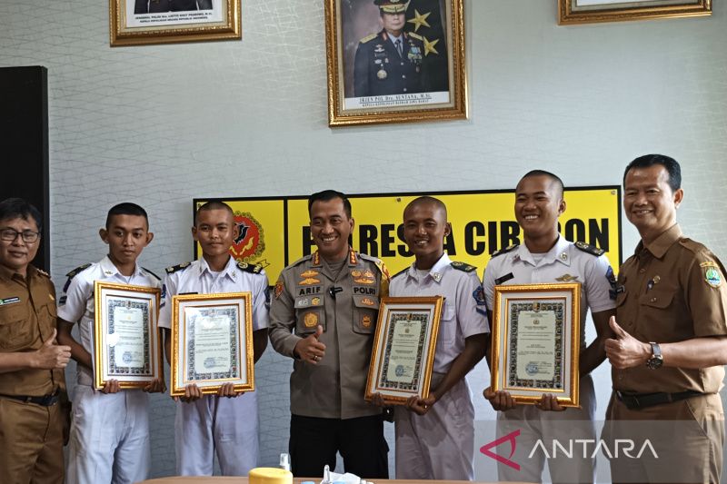 Polresta Cirebon beri pengharapan bagi 4 siswa SMK tangkap jambret