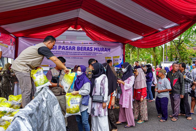 4 ton beras disiapkan untuk operasi pasar murah di Ciamis