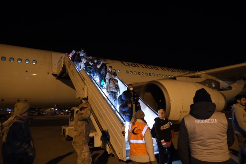 Bantuan kemanusiaan Indonesia gelombang ke-2 tiba di Bandara Turki