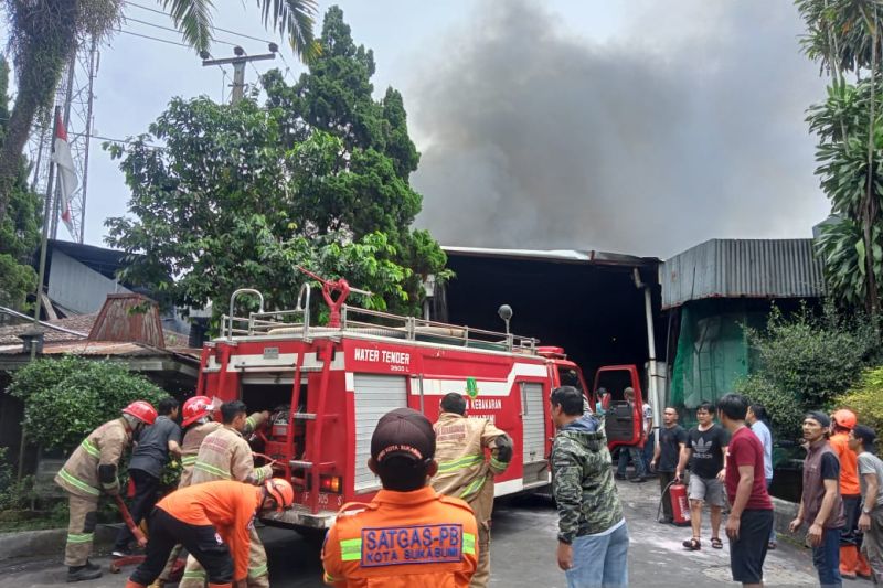 Kebakaran pabrik suku cadang mobil di Kota Sukabumi capai Rp150 juta