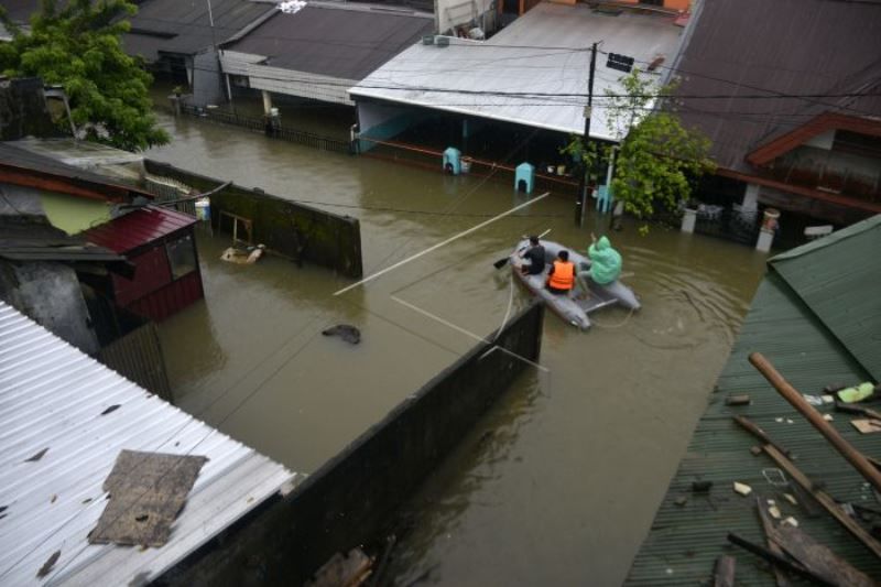 Banjir Merendam Permukiman Di Makassar