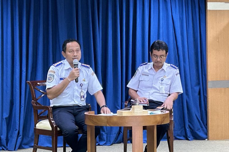 Ministry ups coordination to prevent airplane burning incidents - Vimarsana News