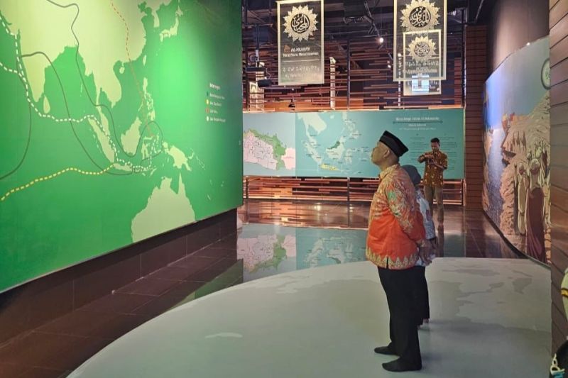 Gubernur Sumatera Barat kagum dengan desain Masjid Raya Al Jabbar Bandung