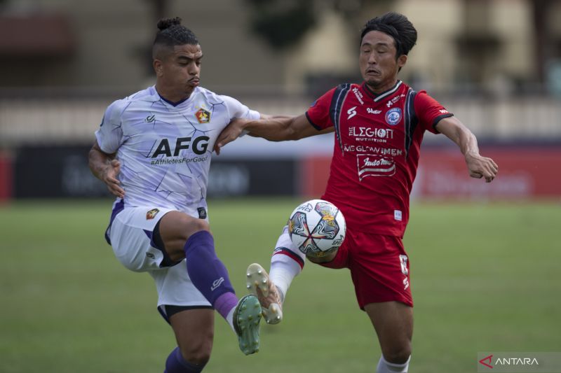 Drama lima gol warnai kemenangan Persik Kediri atas Arema FC