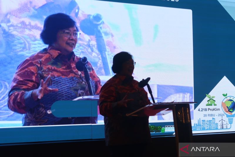 Minister urges local governments to collaborate in reducing emissions - Vimarsana News