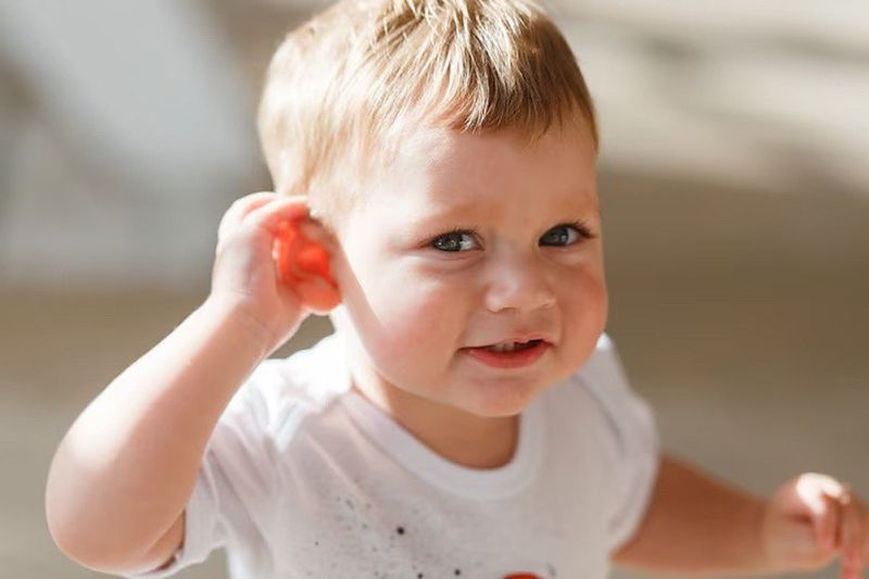 Kenali faktor risiko gangguan pendengaran pada anak
