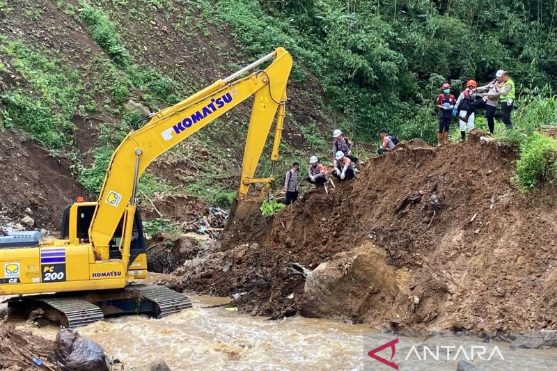 Tim SAR pastikan tulang di lokasi longsor bukan berasal dari korban gempa Cianjur