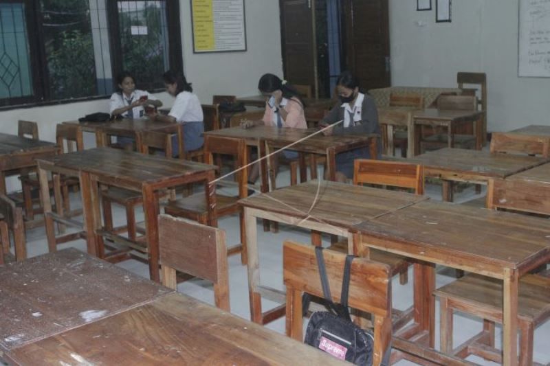 Dampak Penerapan Aturan Sekolah Pagi Di NTT