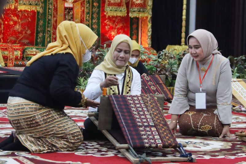 Gubernur Lampung sebut kunjungan Ibu Negara beri semangat UMKM lokal