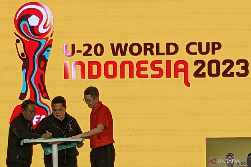 FIFA dan grup musik Weird Genius luncurkan lagu resmi Piala Dunia U20