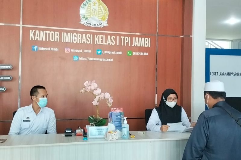 Imigrasi Kualatungkal Jambi alami lonjakan permintaan paspor umroh