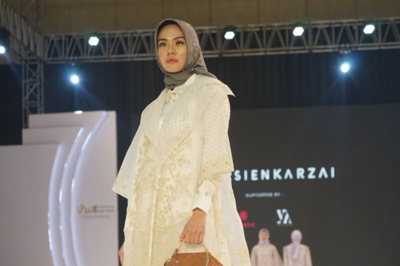 Ketua Dekranasda Jabar apresiasi ajang Indonesia Hijab Walk
