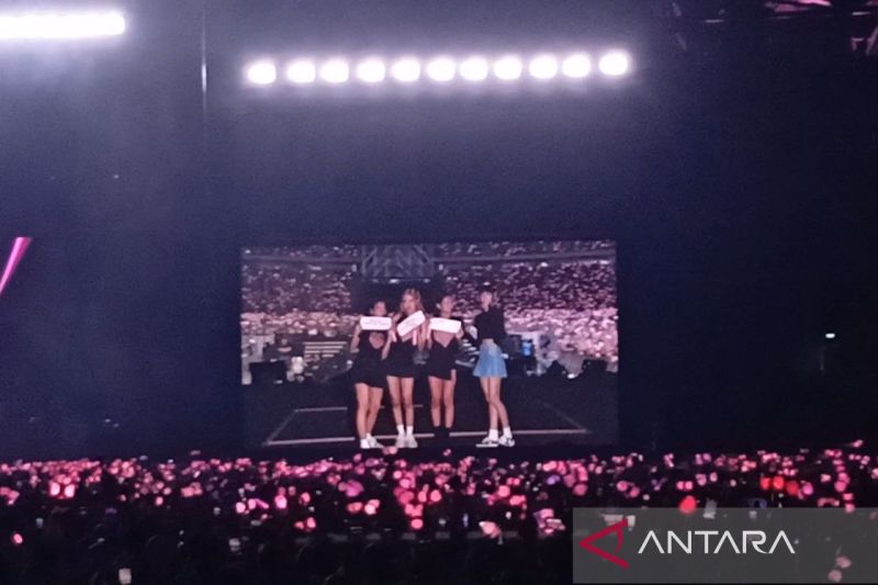 GBK berubah lautan pink, BLINK Indonesia sukses buat BLACKPINK terpukau