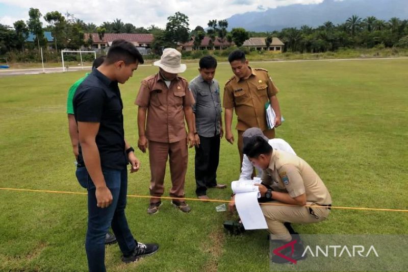 Polres Pasaman Barat telah memeriksa puluhan saksi terkait perkara pembangunan stadion