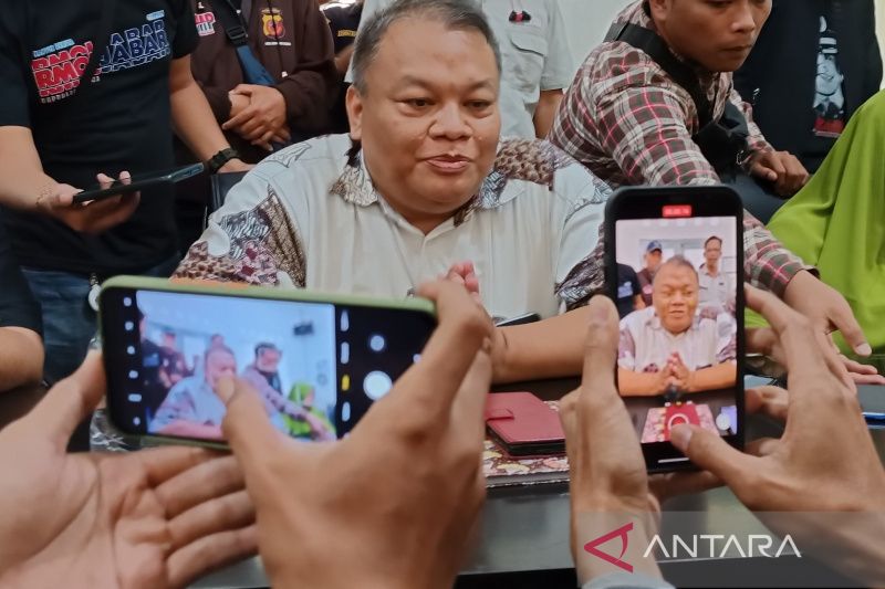 SMK Telkom Cirebon berikan alasan pecat guru pengkritik Ridwan Kamil