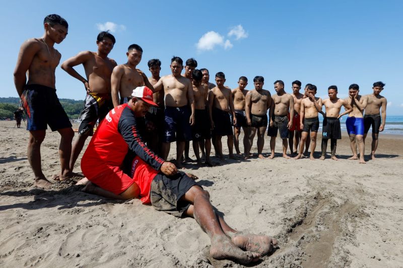 JQR latih puluhan penyelamat pantai untuk perkuat kemampuan diri