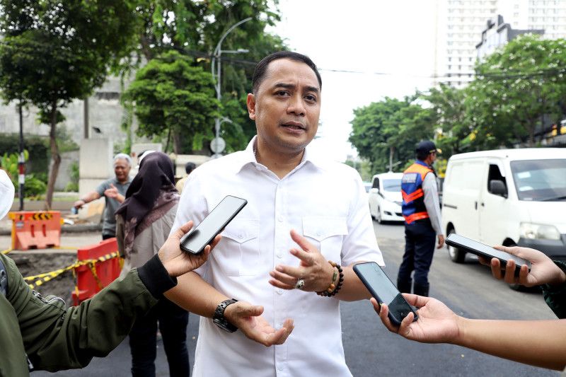 Wali Kota minta pencuri besi penutup saluran air di Surabaya ditangkap