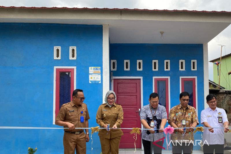 Pemkot Cirebon bersama SMF bangun 27 unit rumah warga kurang mampu