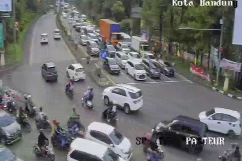 Tol Purbaleunyi arah Bandung alami kepadatan imbas perbaikan jalan
