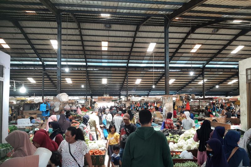 Harga sembako di Tanjungpinang pada awal Ramadhan relatif stabil