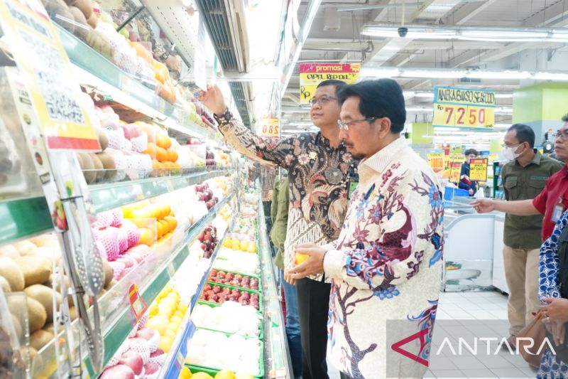 Bapanas lakukan uji keamanan pangan segar di ritel modern termasuk di Bandung