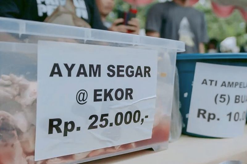 Karawang menggelar bazar Ramadhan di 10 kecamatan