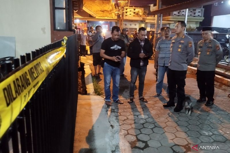 Mantan Ketua KY Jaja Ahmad Jayus terluka di bagian kepala dan leher belakang