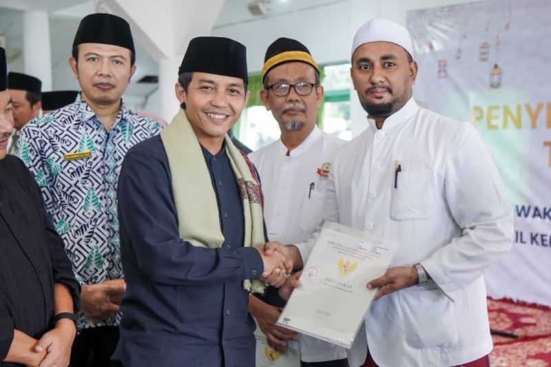 Wamen ATR/BPN targetkan sertipikasi tanah wakaf di Jatim tuntas 2023