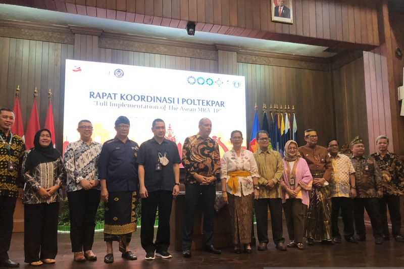 Kemenparekraf pimpin Rakor Poltekpar Bali bahas kurikulum ASEAN MRA-TP