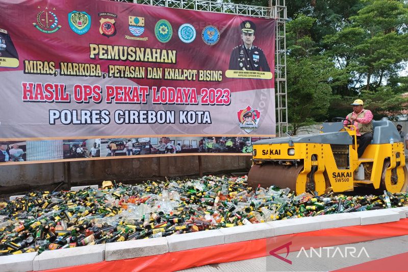 Polres Cirebon Kota musnahkan 211.588 butir mercon