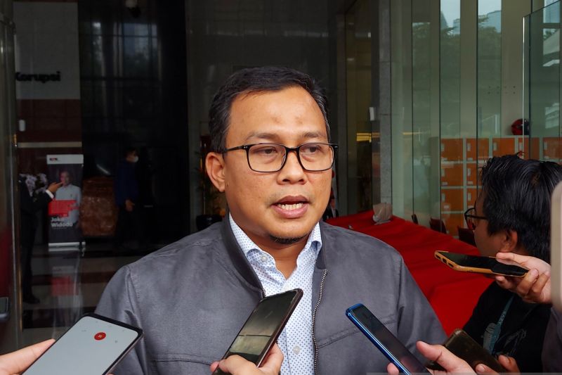 KPK periksa 2 pegawai Ditjen Pajak terkait perusahan konsultan pajak