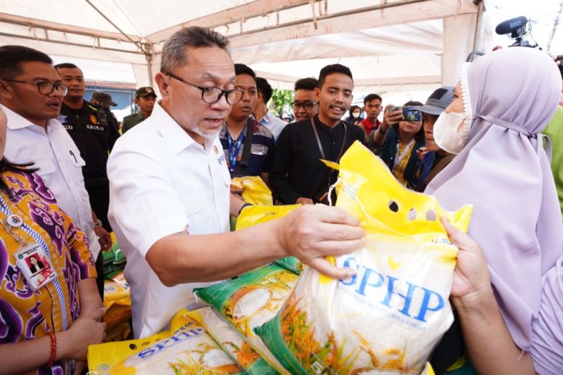 Pedagang bahan pokok diminta tak ambil untung berlebihan