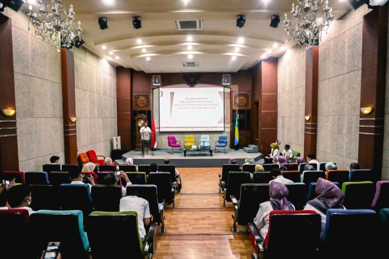 445 lokasi di Kota Bandung disebut telah taati Kawasan Tanpa Rokok