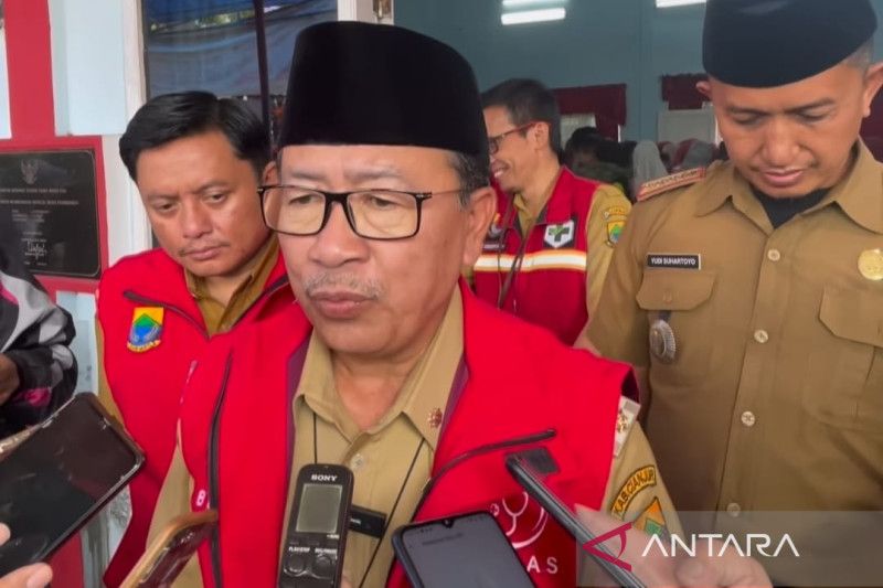 Pejabat Pemkab Cianjur diminta berhari raya di lokasi terdampak gempa