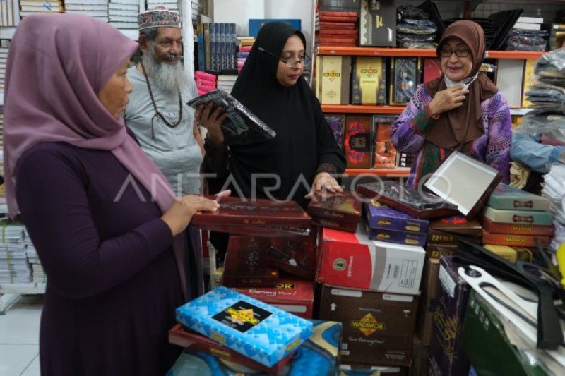 Penjualan Busana Muslim Di Bali