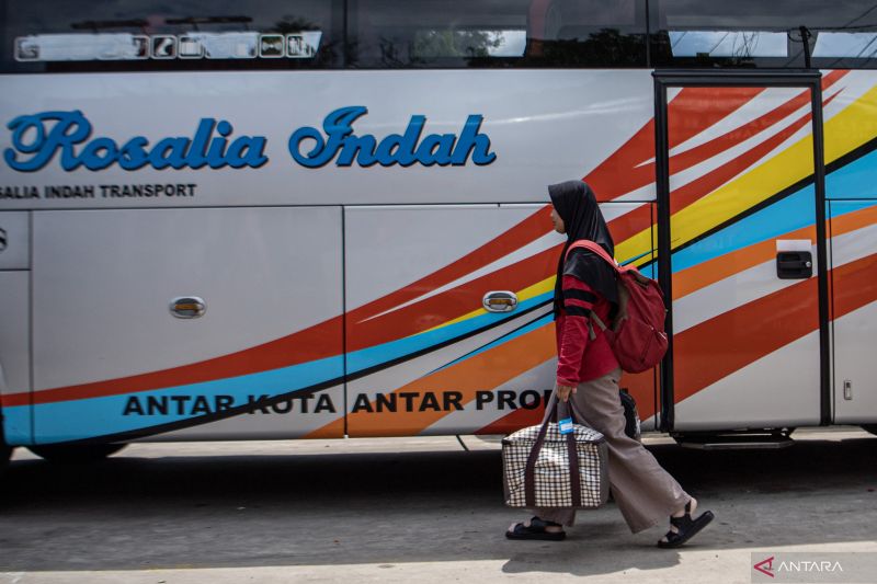 Mudik Awal Menggunakan Bus