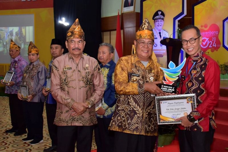 HSS Juara Umum Musrenbang RKPD Kalsel 2024 – ANTARA Kalsel