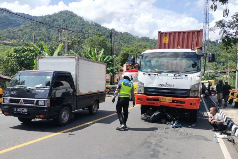 Polisi ingatkan pemudik hati-hati saat melintasi jalur Gentong Tasikmalaya