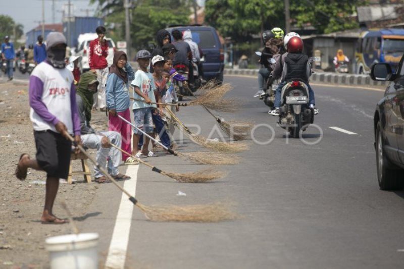 Pencari Sedekah Jembatan Sewo