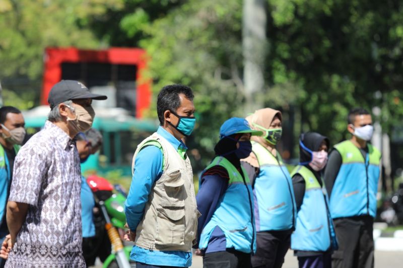 Pemkot Bandung turunkan 1.968 petugas kebersihan selama libur Lebaran