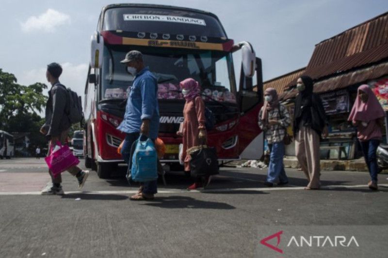 Terminal Bus Cicaheum Bandung telah berangkatkan 6.889 pemudik