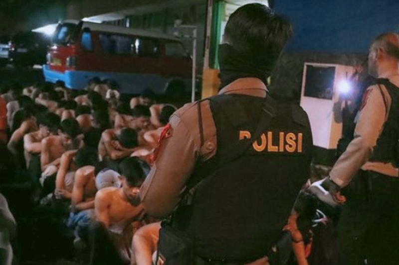 Polres Purwakarta tangkap puluhan pemuda yang picu kericuhan di malam takbiran