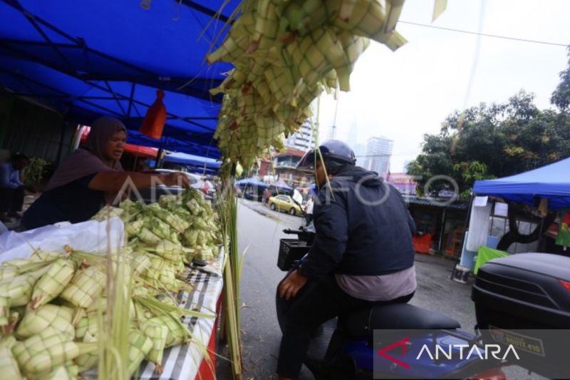 Menyambut 1 Syawal 1444 Hijriah di Kuala Lumpur