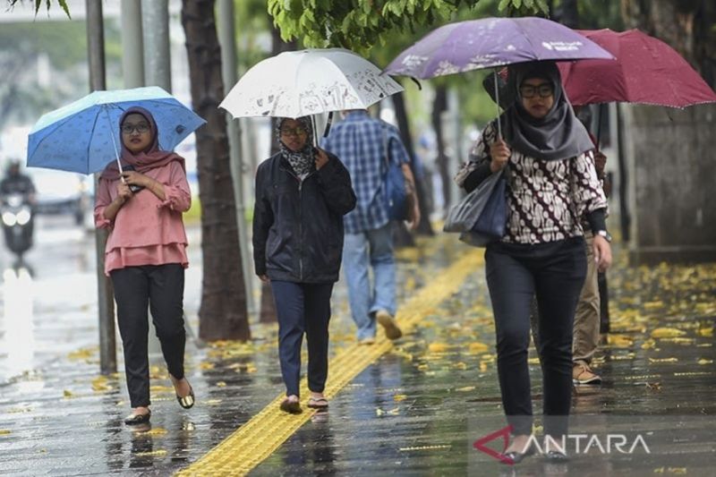 Sebagian wilayah Jabodetabek diguyur hujan Rabu