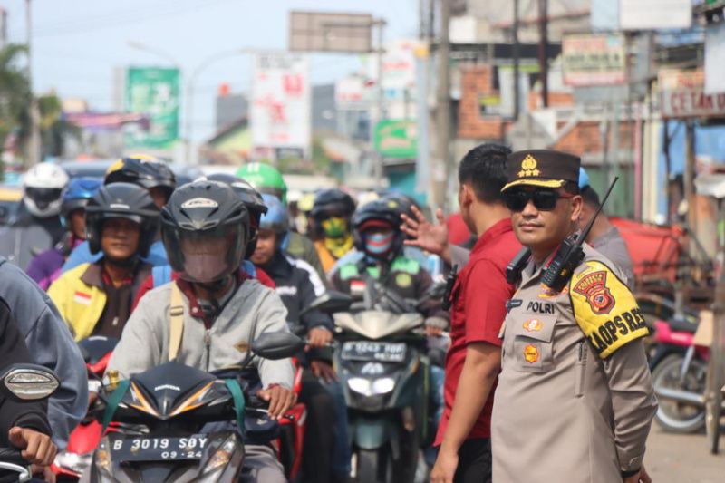 350 ribu kendaraan arus balik lintasi arteri Cirebon